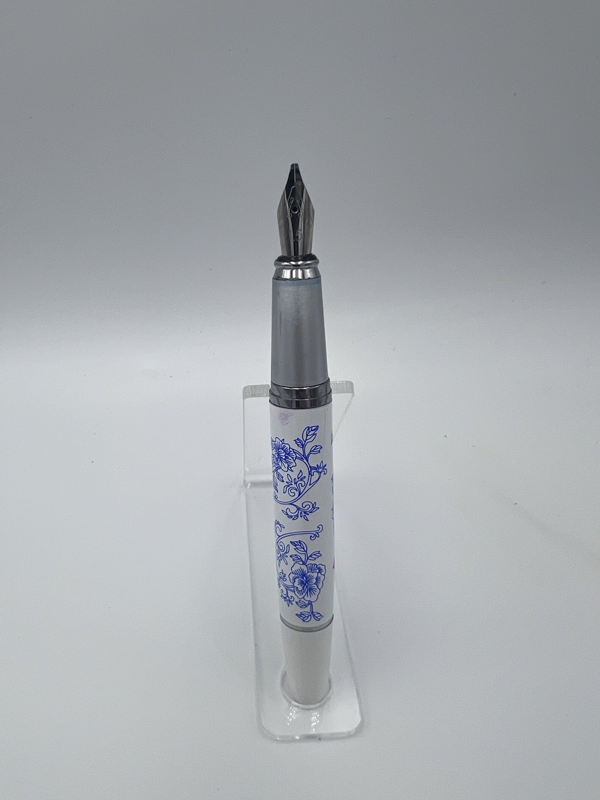 White & Blue Floral Metal Fountain Pen w/ Silver Trim, Stainless Steel Stub Nib