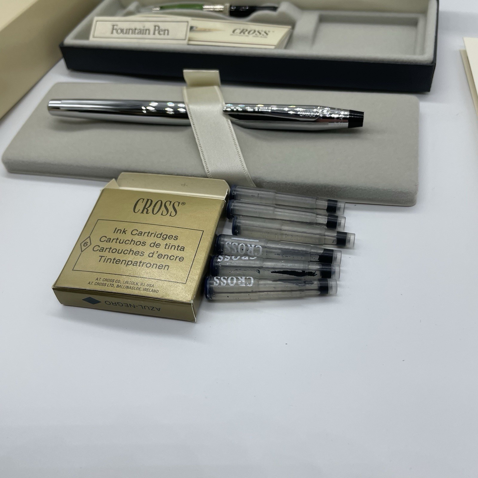 VINTAGE 3506 CROSS CHROME CLASSIC CENTURY LINE FOUNTAIN PEN M IN CASE W BOX!
