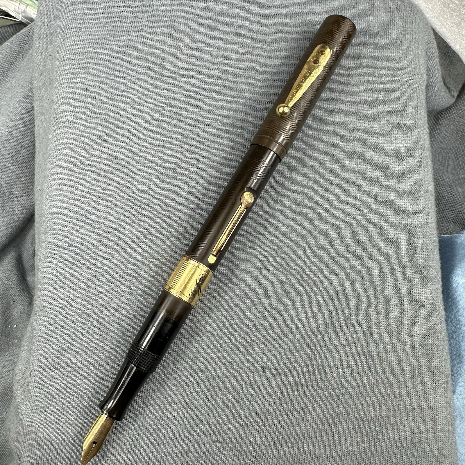 Waterman’s 52 BCHR Gold Filled Trim Wide Barrel Band 14k #2 Fine Flex Nib