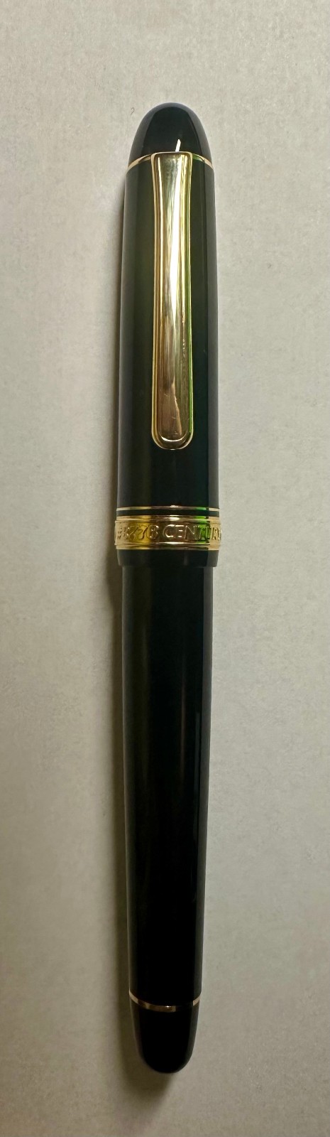 Platinum 3776 Century – Medium Nib – 14k – Black – Box & Converter Included