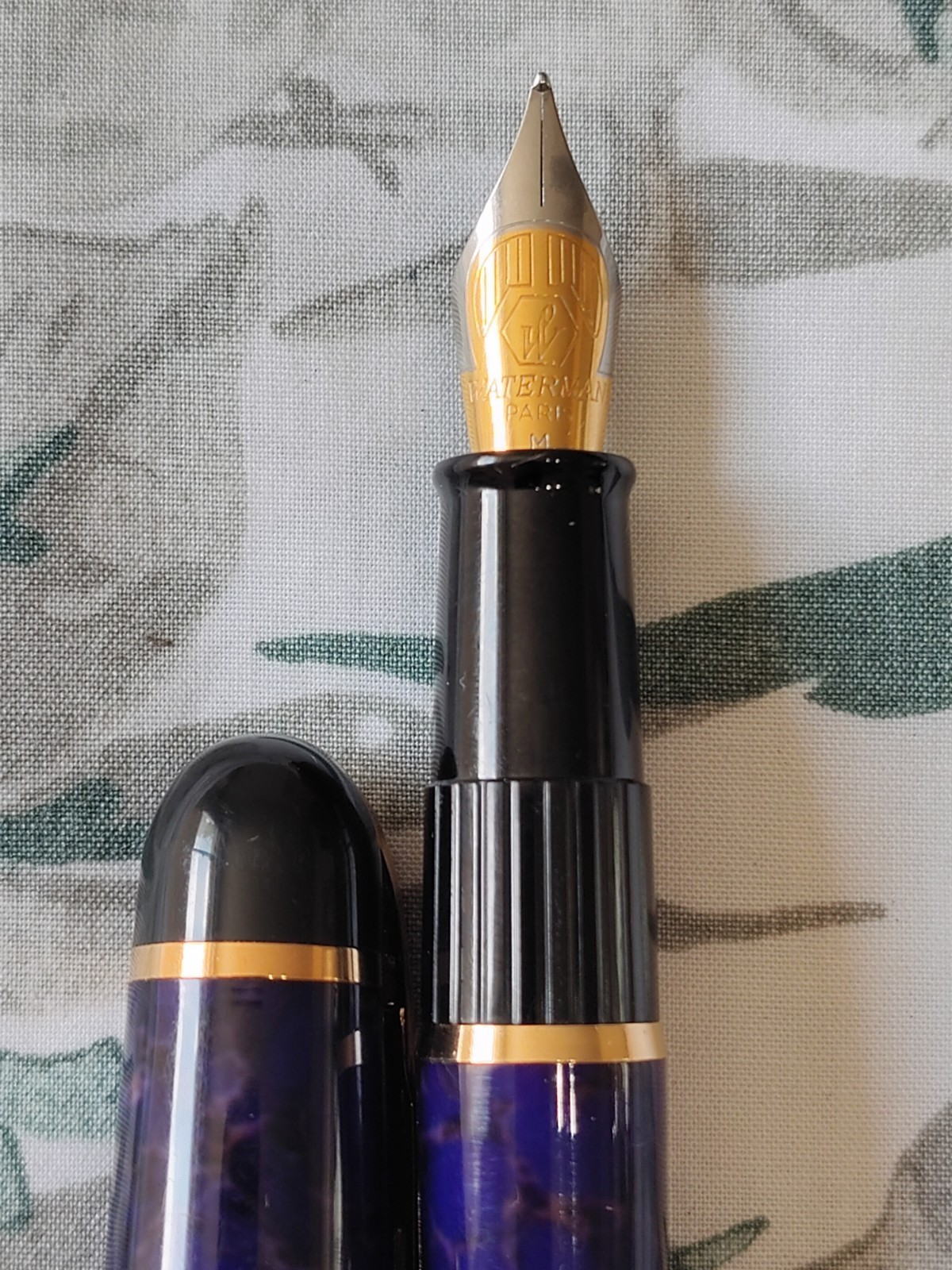 Waterman Phileas Violet Marble Gold Plated Medium Nib Fountain Pen France Made