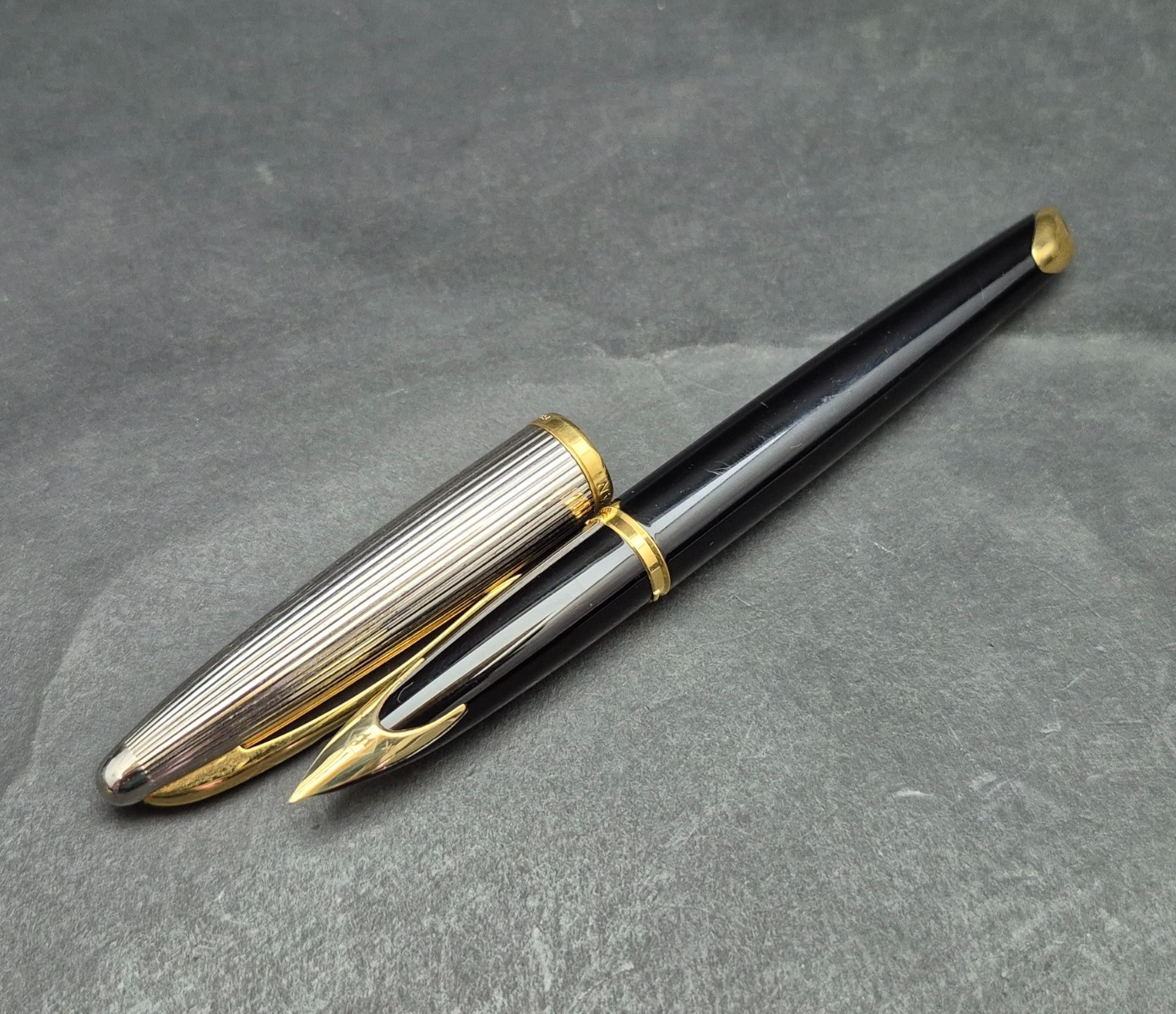 Waterman Carene Deluxe Silver Meridians Fountain Pen 18K 750 Gold Nib France