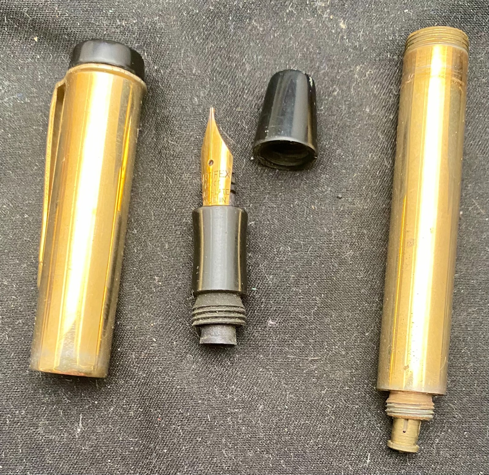 RARE USA GUILLOCHE GOLD FILLED FOUNTAIN PEN, DURATIP 14k “2” NIB Nr 2233, c1950