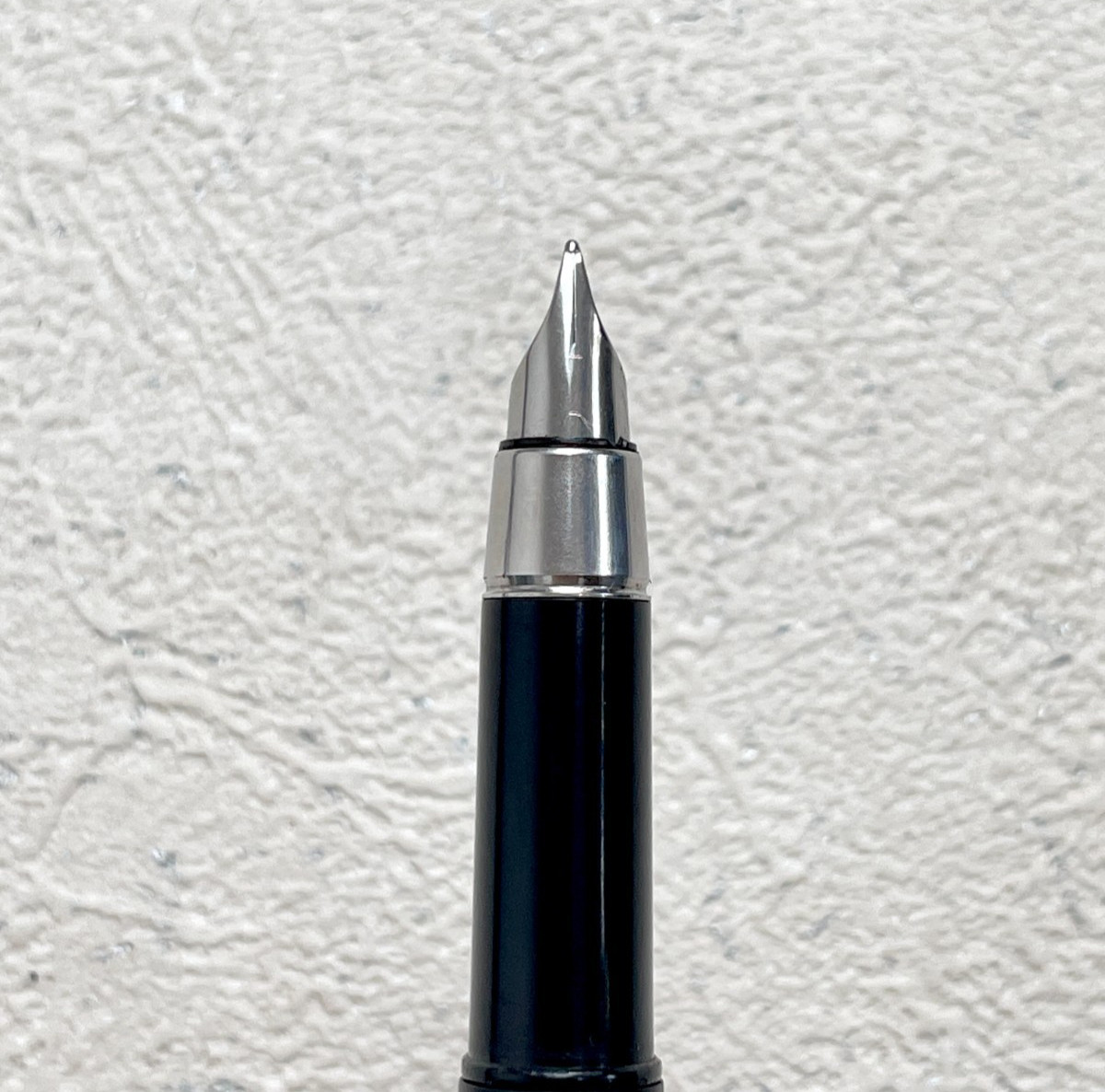 Vintage Parker 25 Fountain Pen in Matte Black Made in England BS057