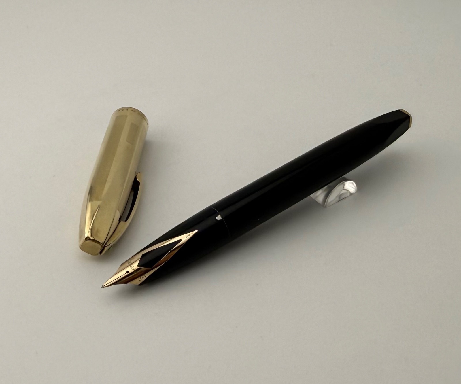 Vintage Sheaffer PFM V Black Gold Fountain Pen 14K Gold Nib – 1960’s