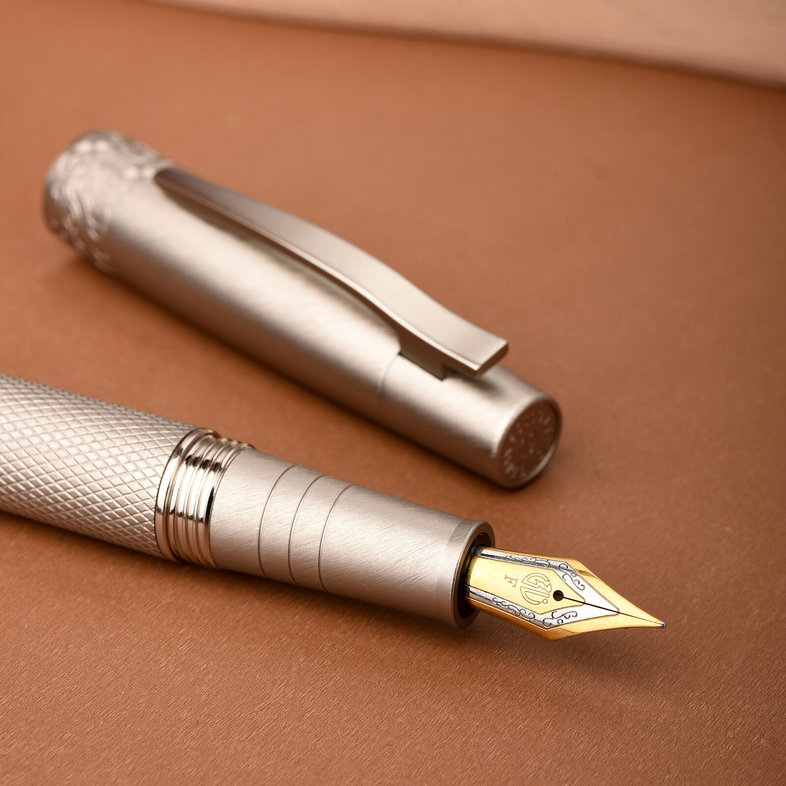 Hongdian 6013 Fountain Pen EF/F/M Bent Nib Matte Silver Office Writing Ink Pen