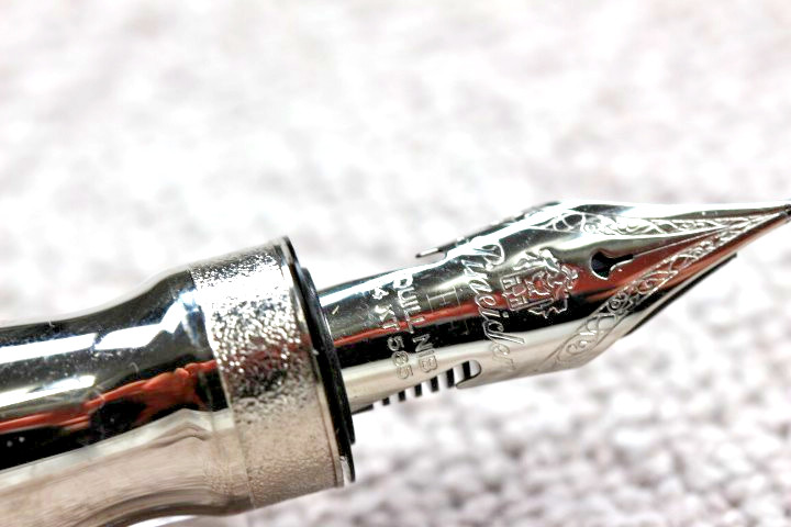 PINEIDER ARCO BYSANTIUM FOUNTAIN PEN – GOLD STONE (LIMITED EDITION) 14K EF NIB