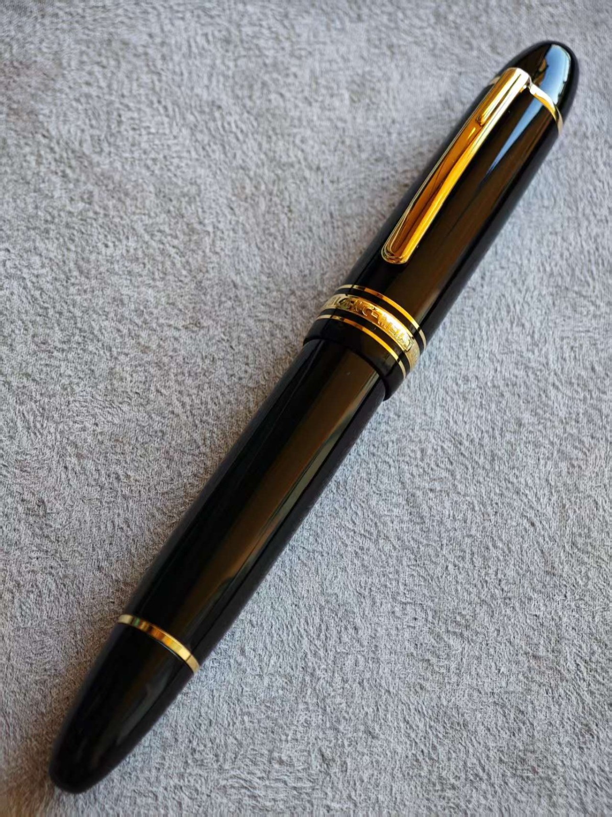 Montblanc Meisterstück 149 Gold Coil Black Fountain pen