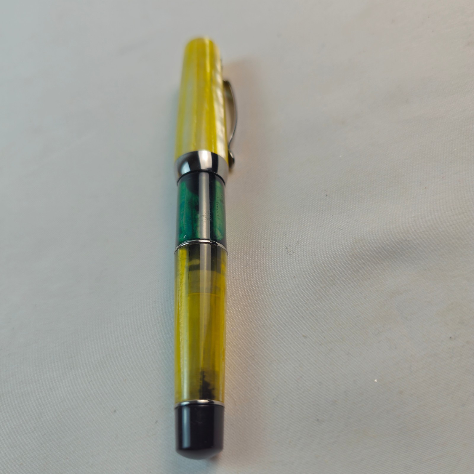 Stipula 22 Fountain Pen Italy A1421 Yellow Green Piston Fill Fine Nib Ultra Rare