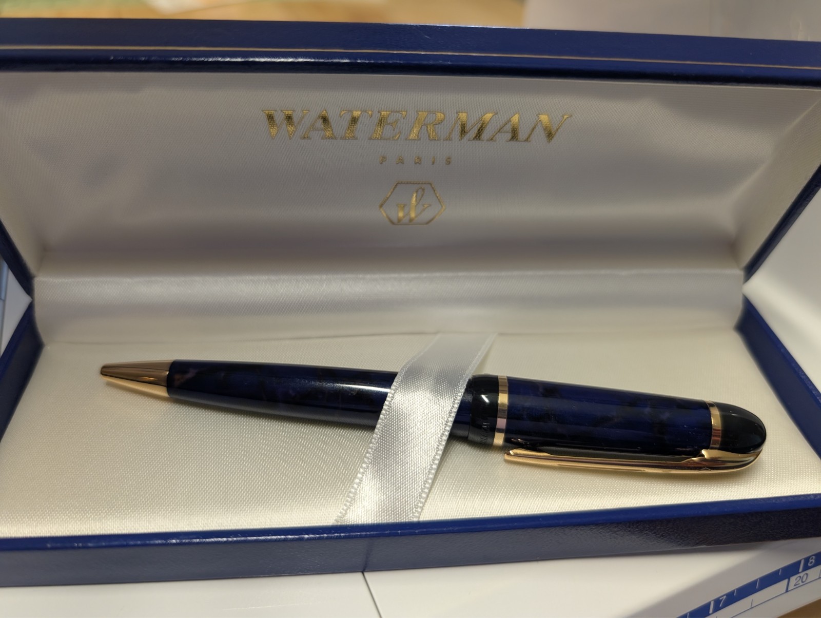 Waterman Paris Fountain Pen Blue Marble Gold Trim w/ Box..