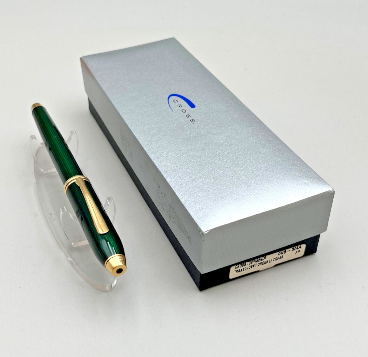 Cross Townsend Translucent Green Lacquer Fountain Pen 14K 585 M-Nib 🇺🇸 696-5MA