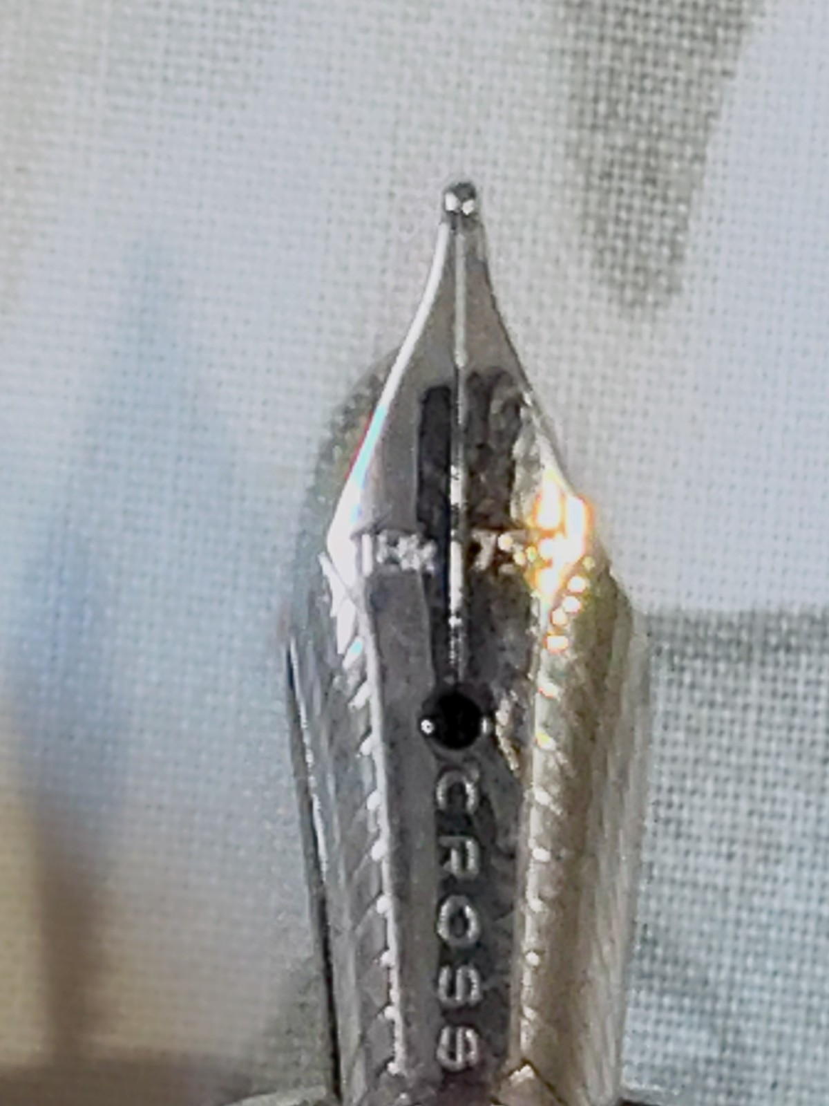 Cross Apogee Glossy Black Laque Rhodium Trim Fountain Pen, Fine 18k Gold Nib