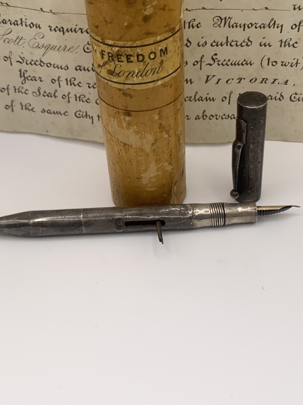 1861 CityOfLondon ORIGINAL Copy Of Freedom With 1OZ Sterling Silver Fountain Pen