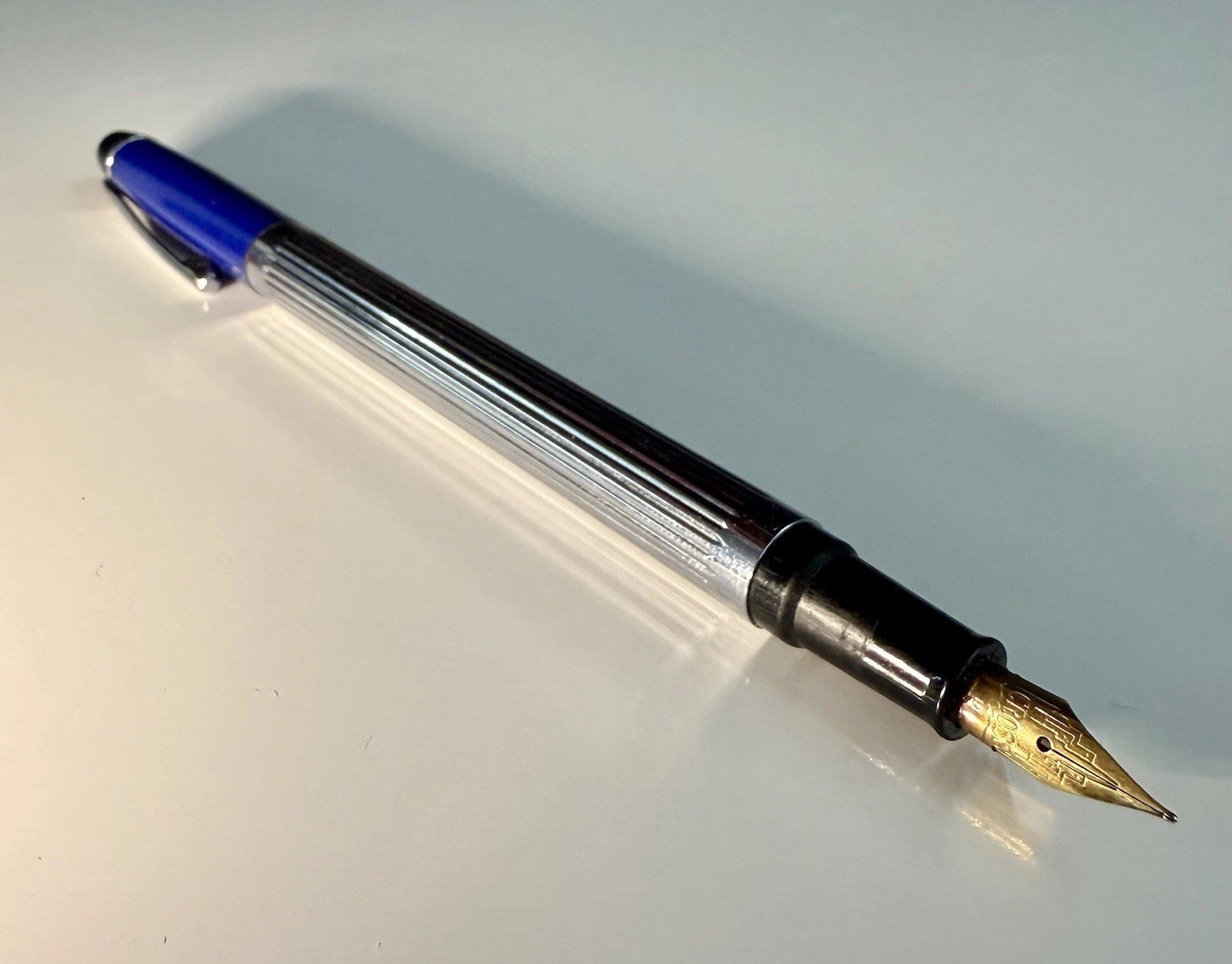 Cross Century Classic Fountain Pen Medium NIB USA Chrome Lined Barrel Used