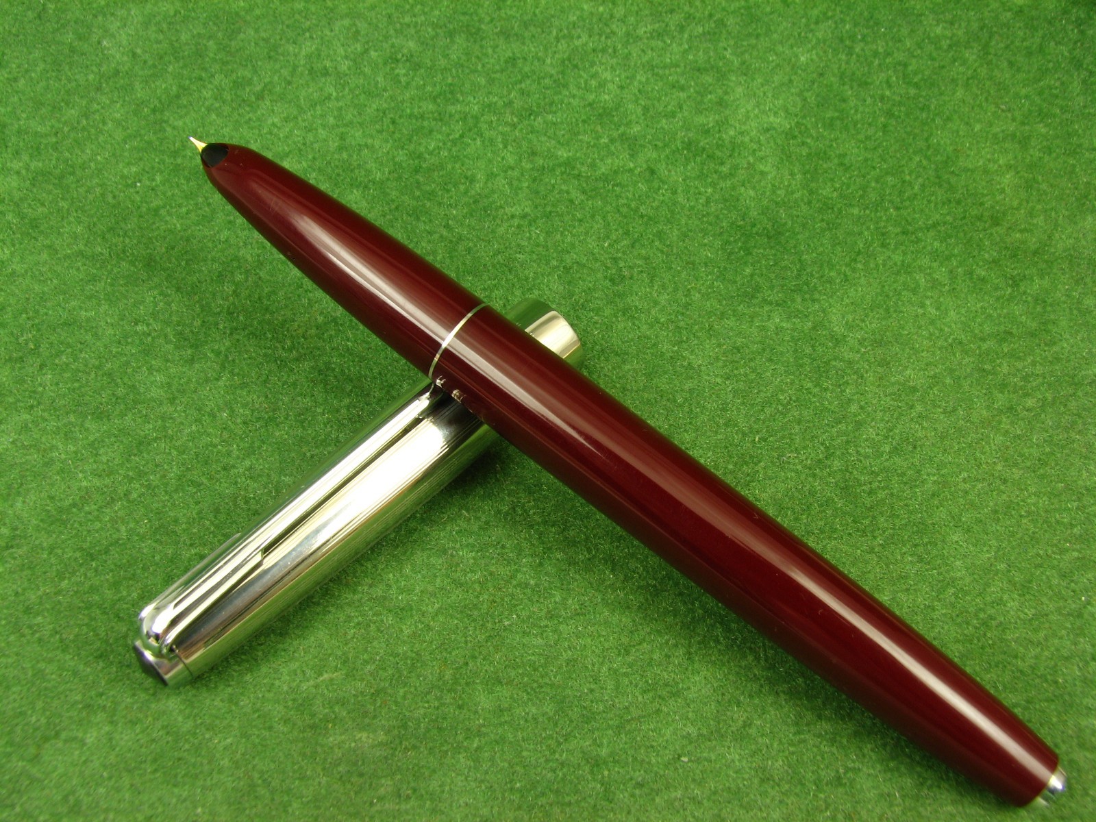Vintage KIN SIN Fountain Pen 12K Gold Nib China 60s