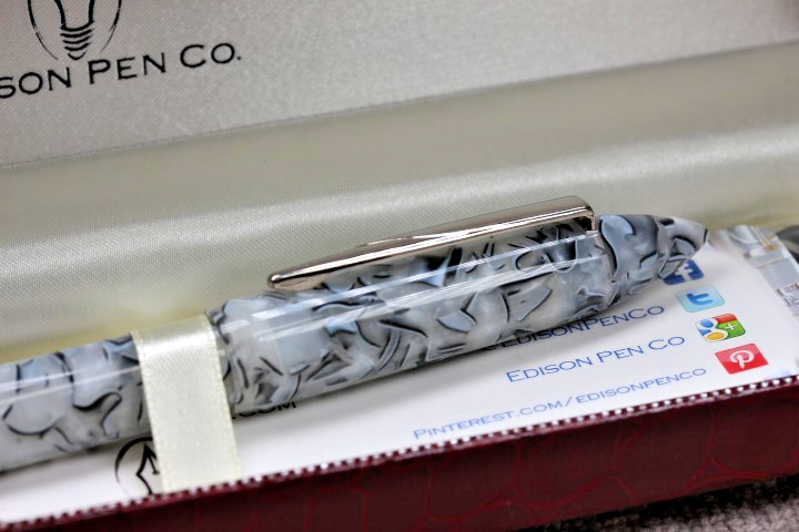 EDISON NOUVEAU 2018 WINTER PREMIERE FROST FOUNTAIN PEN FINE NIB NEW IN BOX