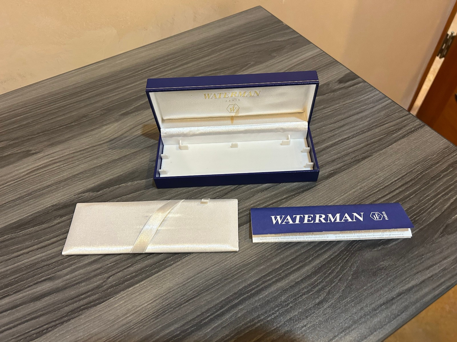 WATERMAN Paris France *Empty* Presentation Box only Blue satin lined paperwork