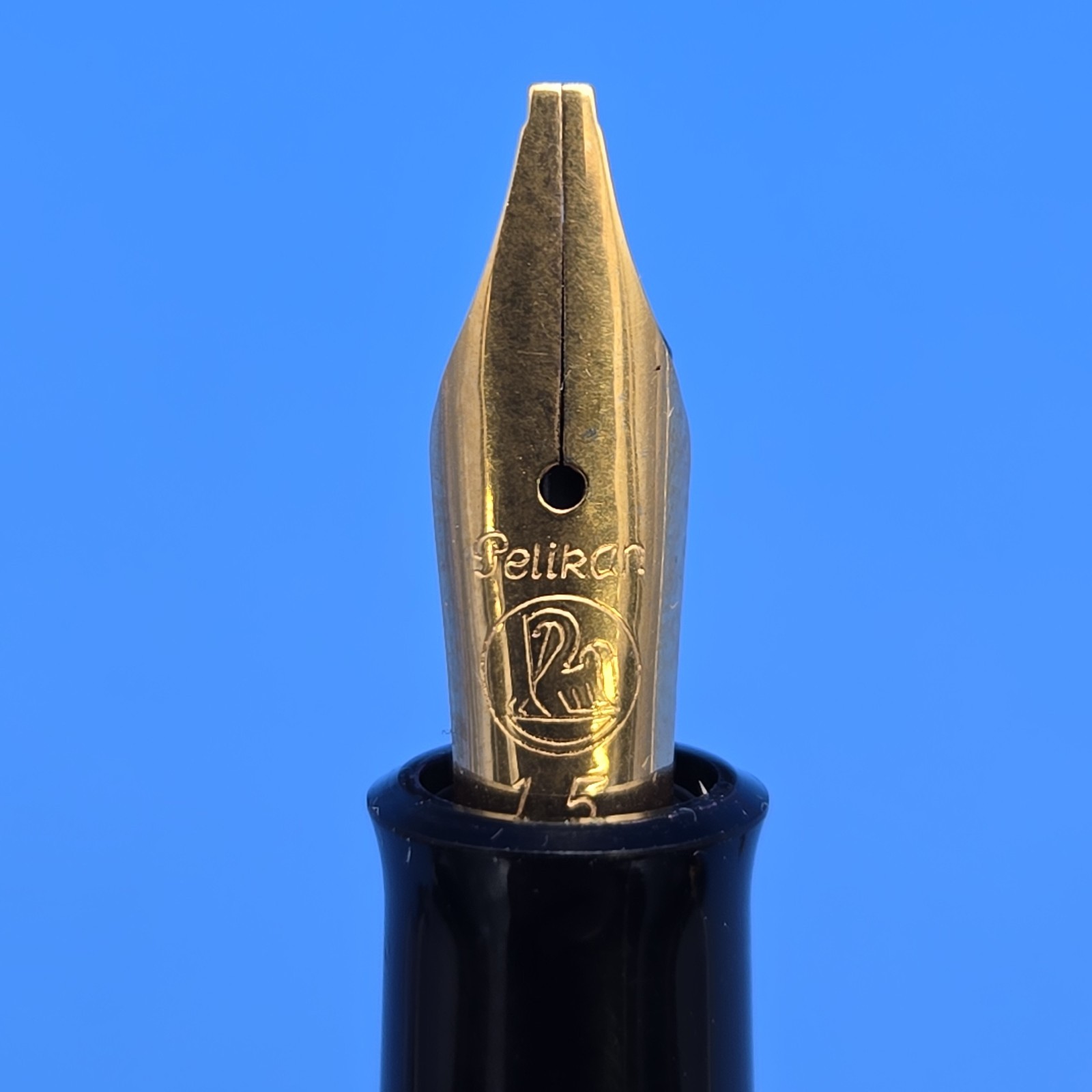 Pelikan M200 Fountain Pen Black Gold 1.5mm + 5 Calligraphy Nibs Case Ink