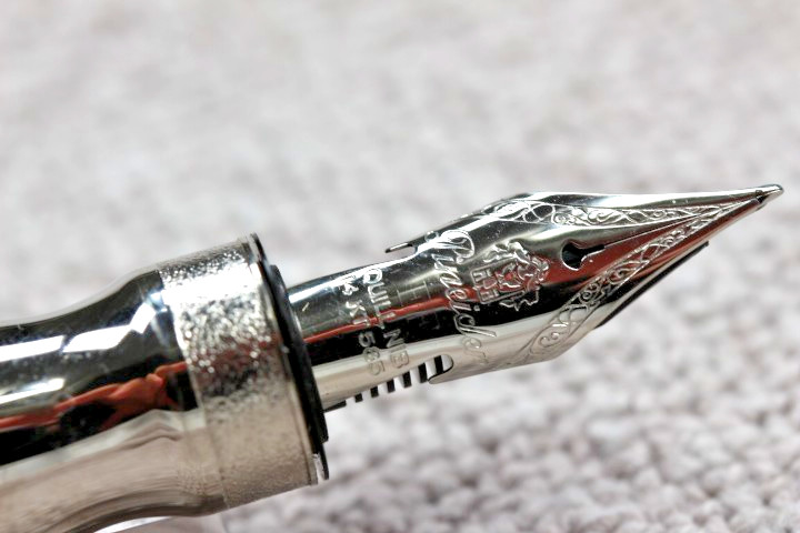 PINEIDER ARCO BYSANTIUM FOUNTAIN PEN – GOLD STONE (LIMITED EDITION) 14K EF NIB
