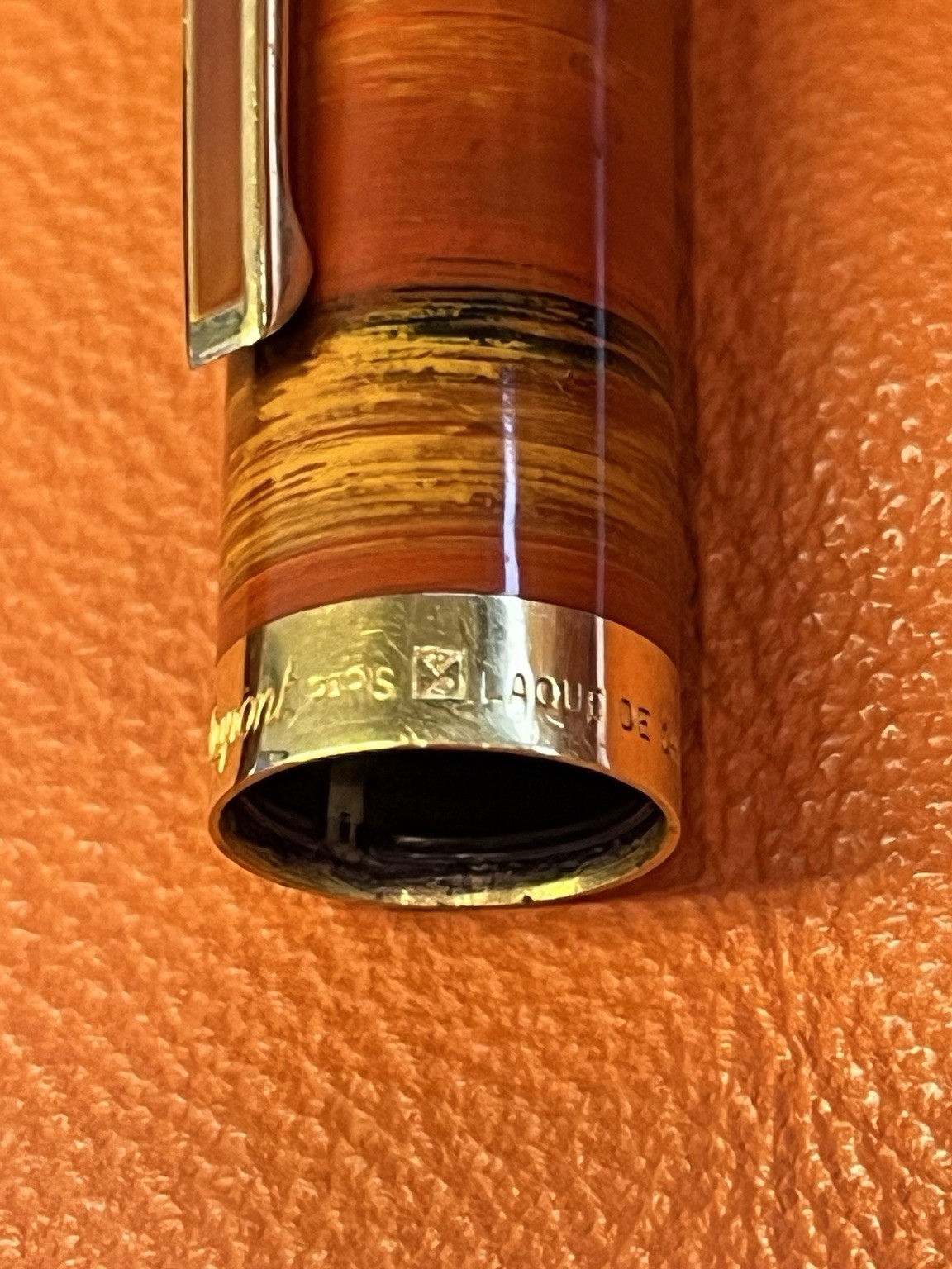 S.T. Dupont Paris Laque de Chine Fountain Pen 18K Gold Nib Brown Tortoise France