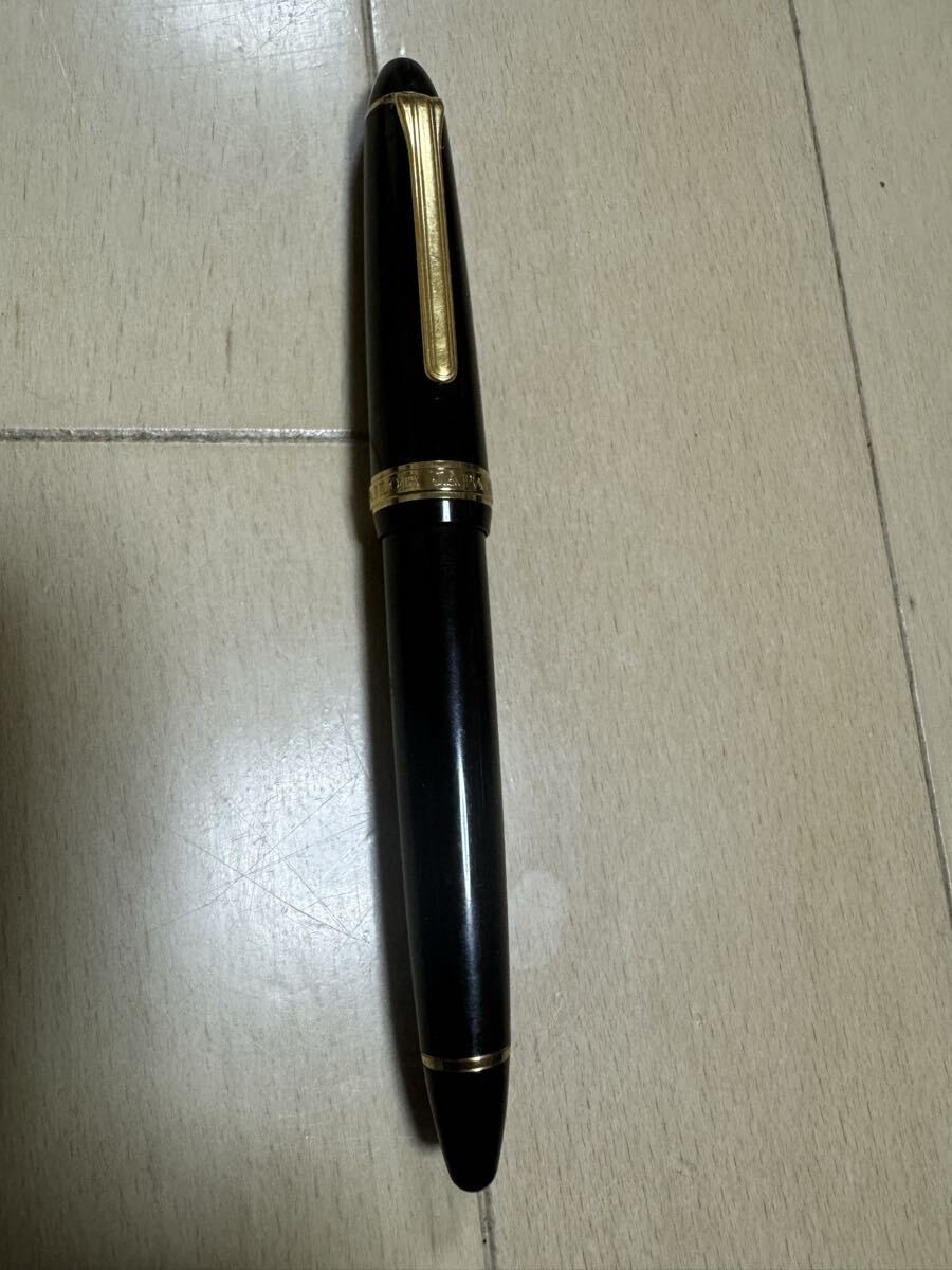 Sailor 1911 Large Black Fountain Pen 14K H-B Nib