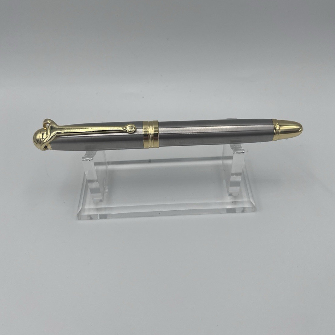 NEW HERO Olympia Fountain Pen w/ Gold Trim, Fine (F)