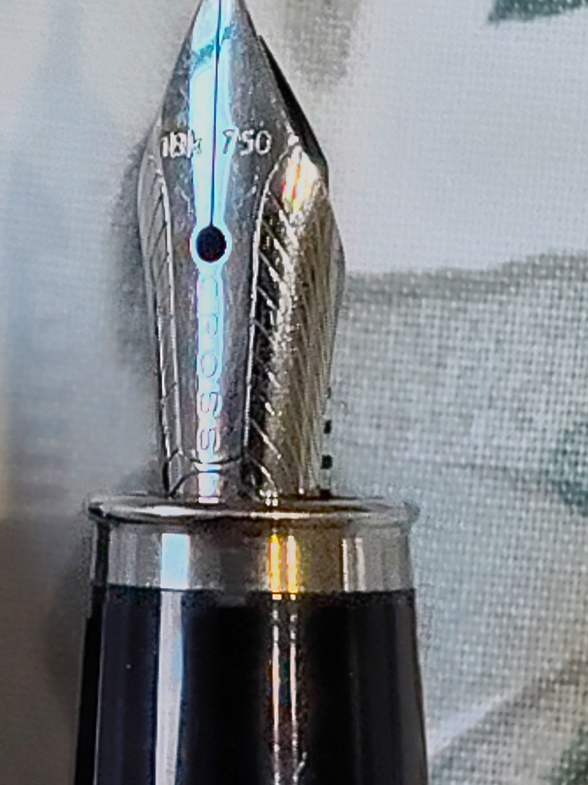 Cross Apogee Glossy Black Laque Rhodium Trim Fountain Pen, Fine 18k Gold Nib