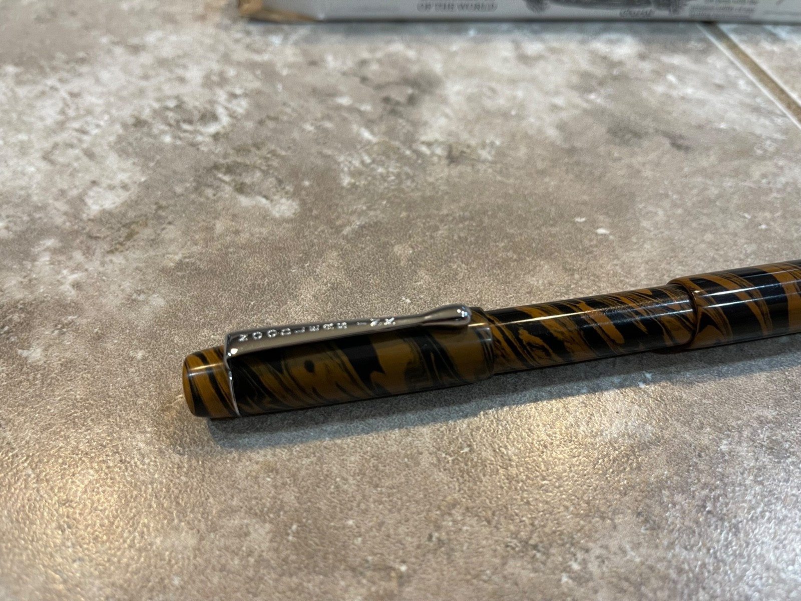 NOODLERS BOSTON SAFETY FOUNTAIN PEN, CHESTNUT SWIRL EBONITE, Flex Nib, Near Mint
