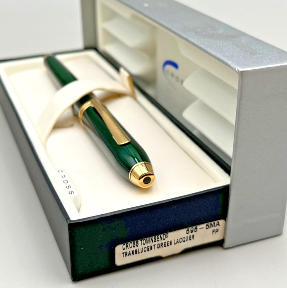 Cross Townsend Translucent Green Lacquer Fountain Pen 14K 585 M-Nib 🇺🇸 696-5MA