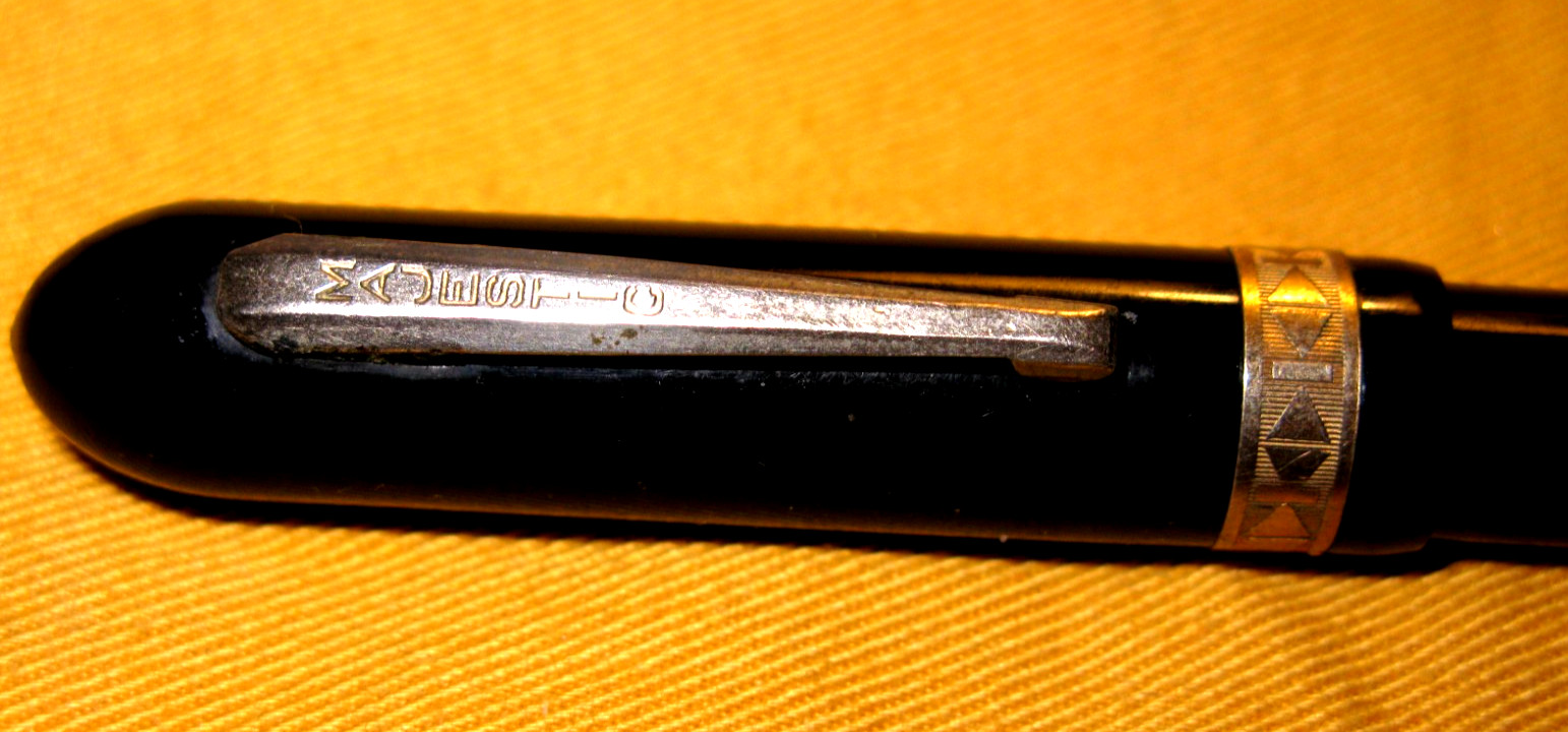 5 1/8″ LONG BLACK MAJESTIC FONTAIN PEN W/ NEW INK SAC & GOLD TONE NIB