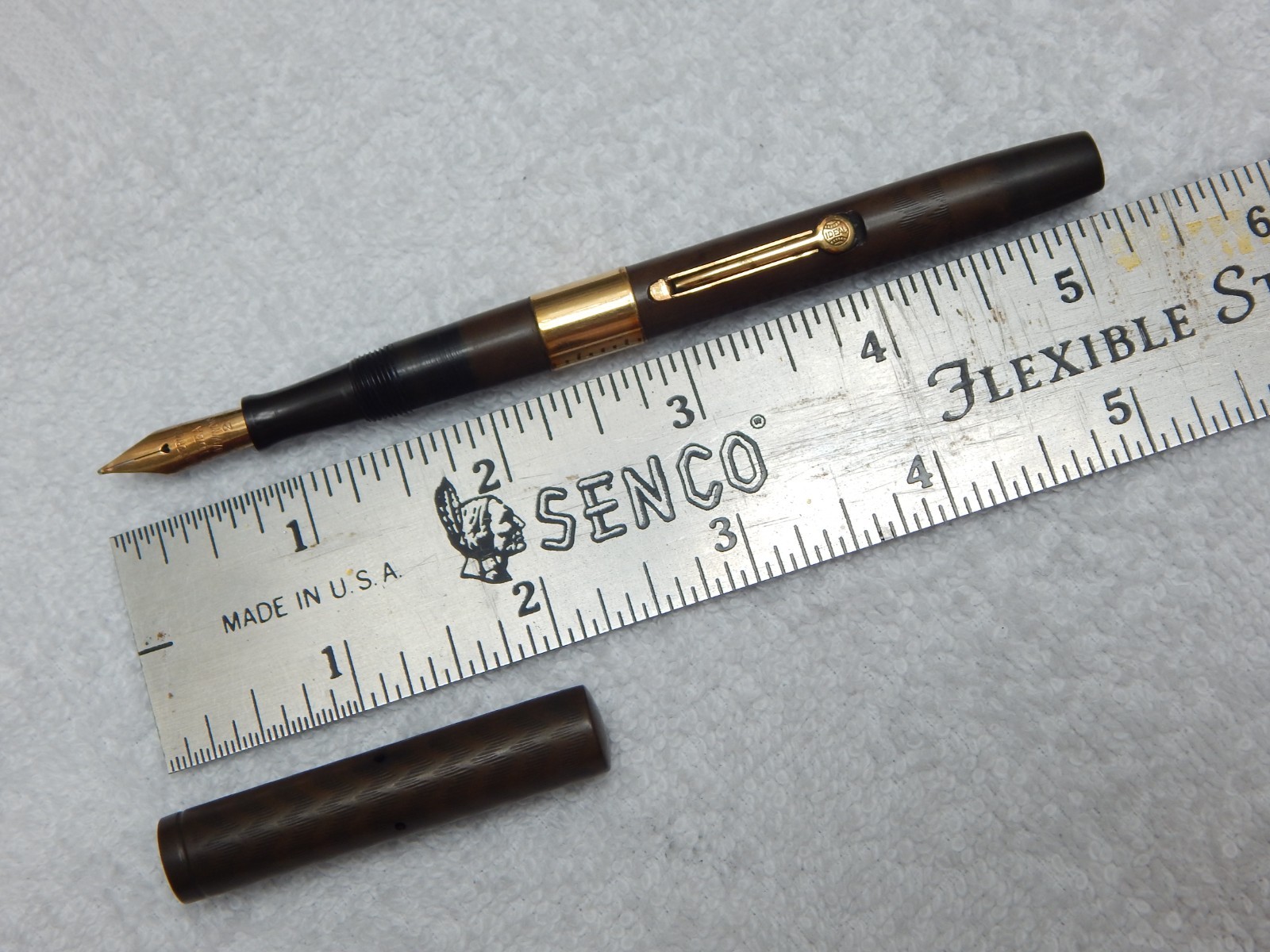 LOT# 228X. VINTAGE WATERMAN ‘S 52 1/2 FOUNTAIN PEN. FLEX NIB, F TO BB+ (1.6 mm)