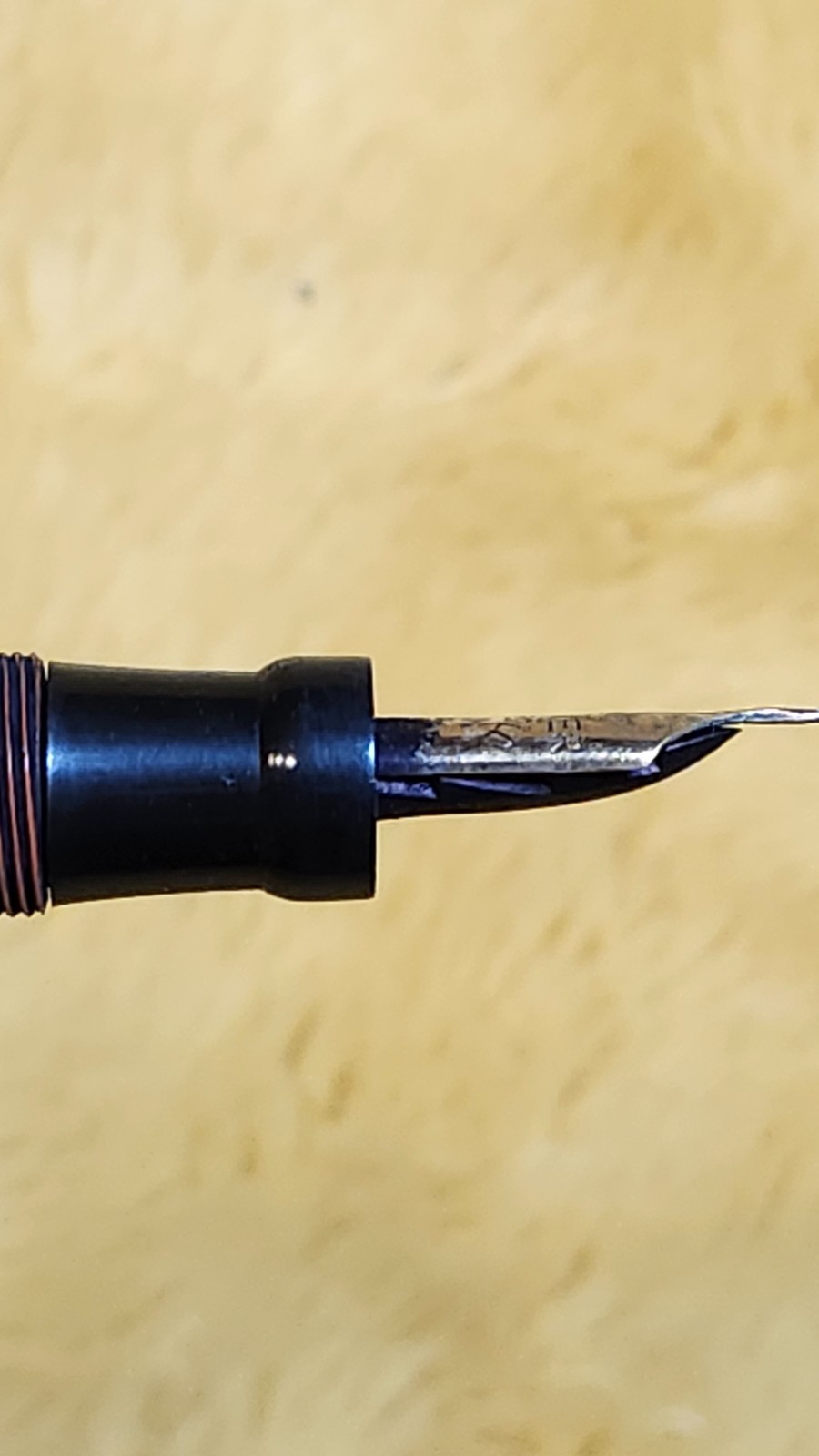 PARKER DUOFOLD JR. LUCKY CURVE FOUNTAIN PEN ORANGE 4 1/2″L