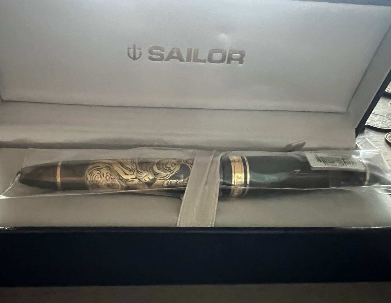 Sailor 1911 Large Profit Tiger Maki-e 21K Gold Fountain Pen Medium Nib