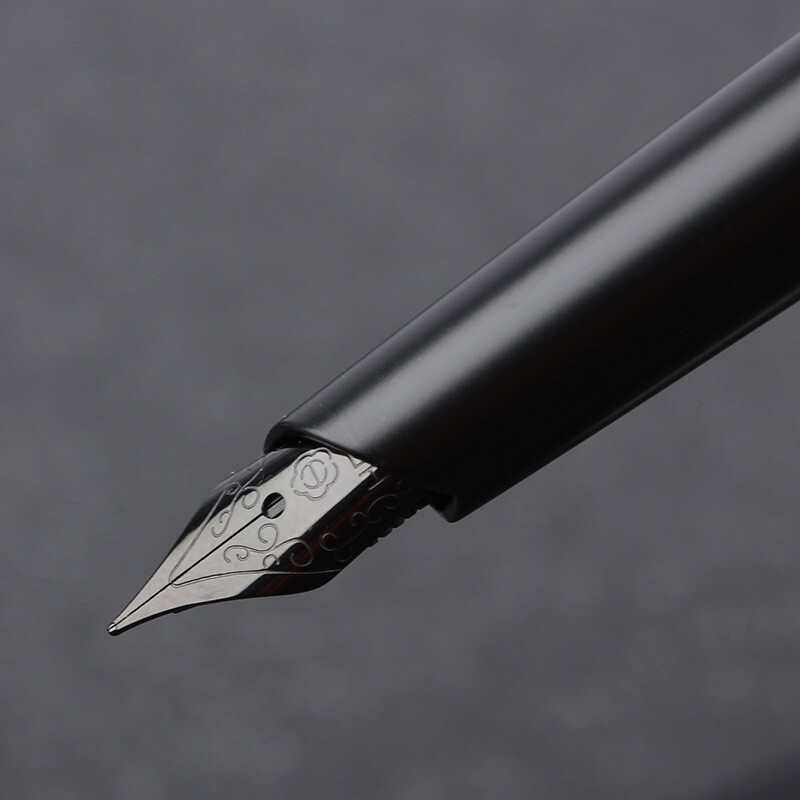 Hero H605C Metal Fountain Pen Fine 0.5mm Nib Rotary Ink Absorber Pen w/Gift Box