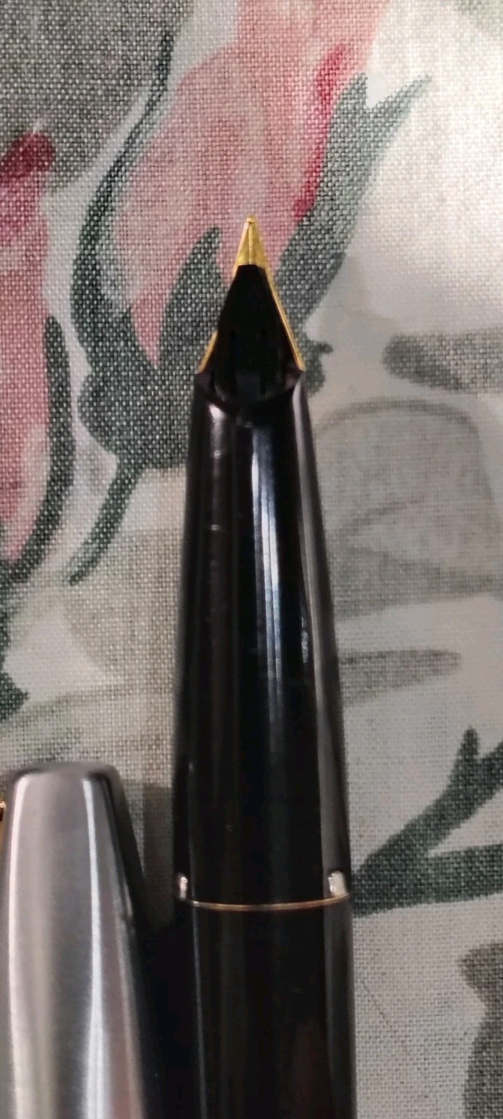 Sheaffer Imperial Chrome Cap, Black Barrel Gold Plated Medium Nib Fountain Pen