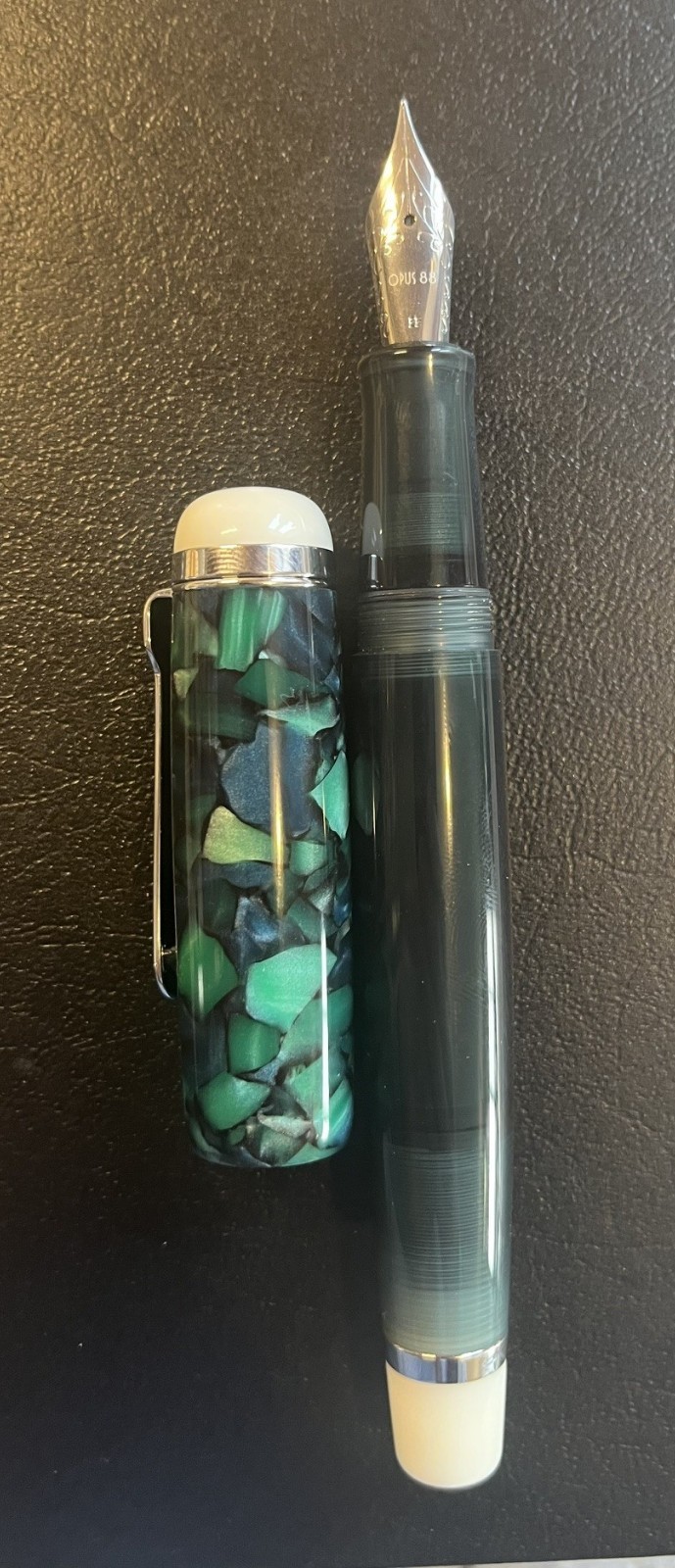 Opus 88 Omar fountain pen – EF nib – marbled green – new in original box