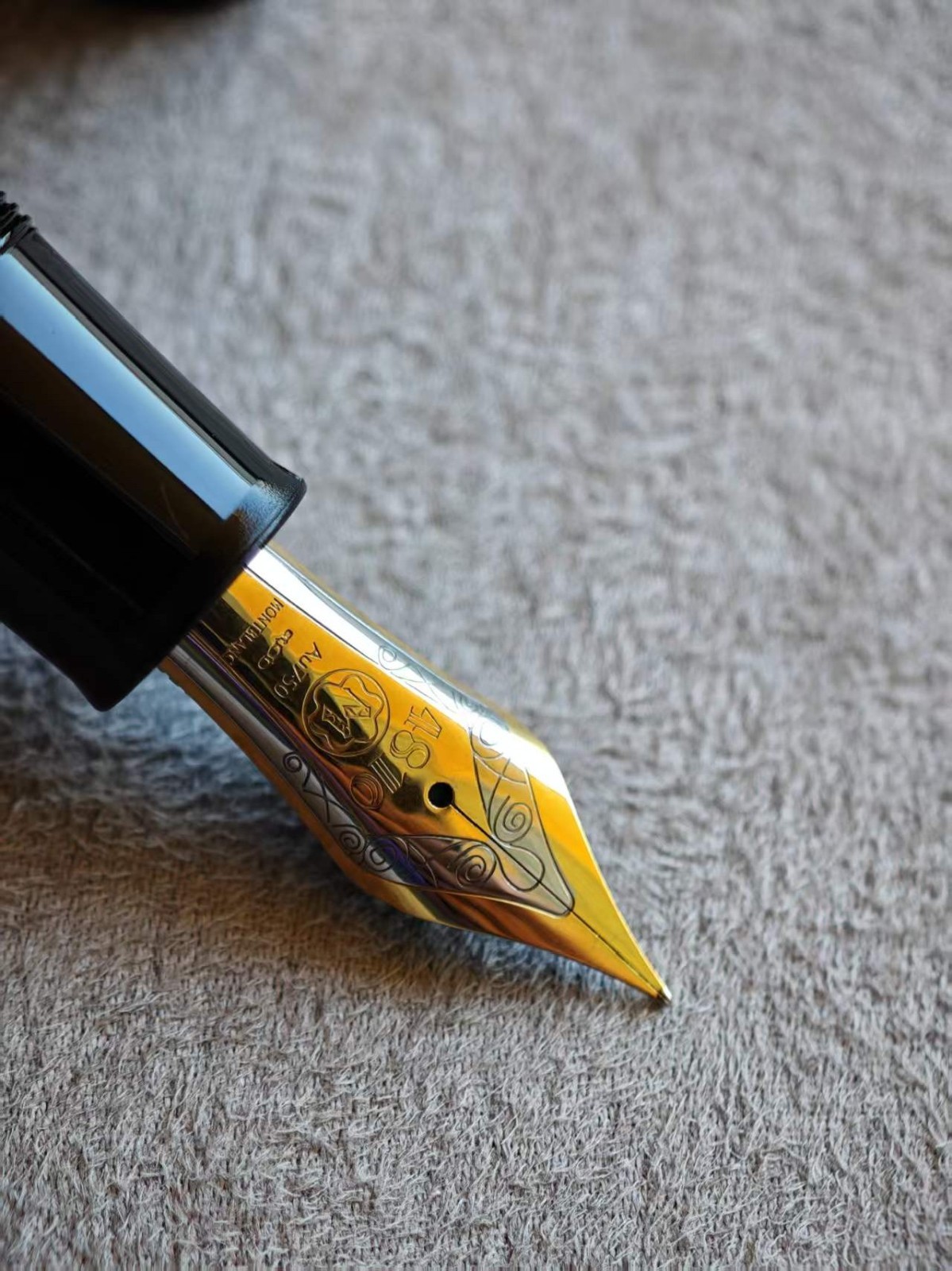 Montblanc Meisterstück 149 Gold Coil Black Fountain pen