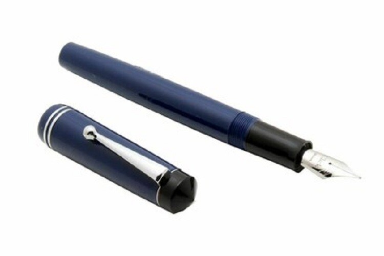 Fountain Pen Click aristocrat Acrylic blue Medium Nib Silver Trim FREE KEYCHAIN
