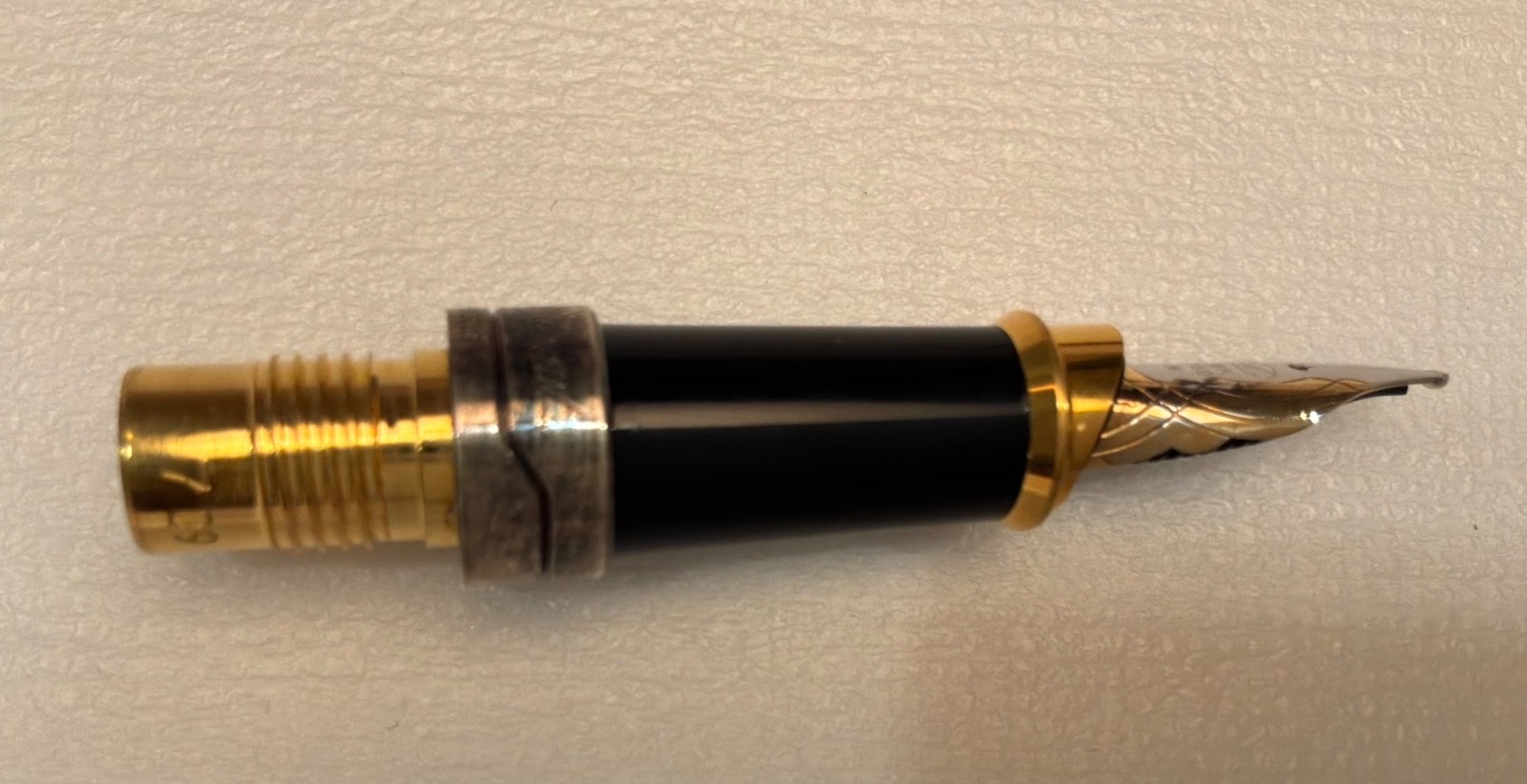 S.T. Dupont Paris 18K 750 Gold Fountain Pen Nib Section Medium M