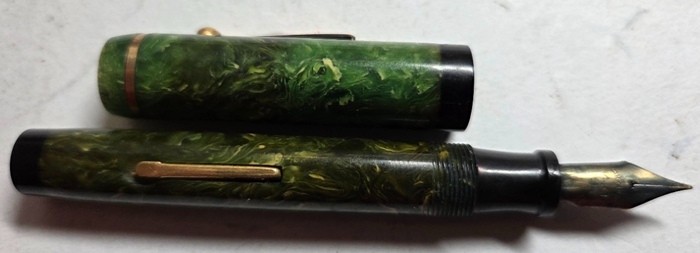Gold Bond Green Stoneite Fountain Pen 14k Gold Nib
