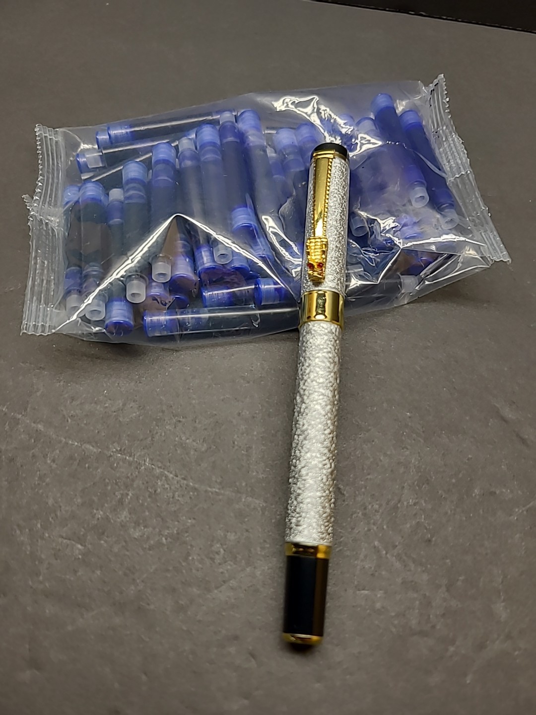 Silver/Gold Metal Dragon Fountain Pen 0.5mm Iridium Nib With 50 Pack Blue Ink