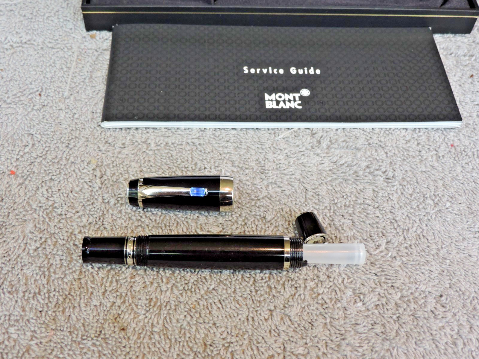 Montblanc Boheme Fountain Pen Retractible Blue Sapphire Stone 14k Medium New
