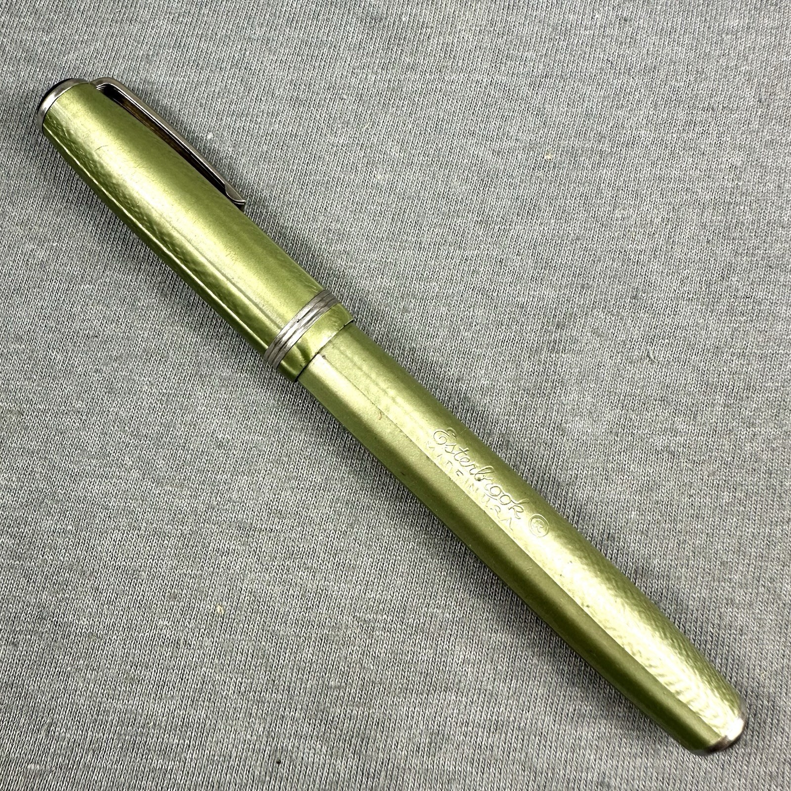 Vintage Lighter Green Esterbrook J Pen w/ 9450 Fine Nib, With New Sac