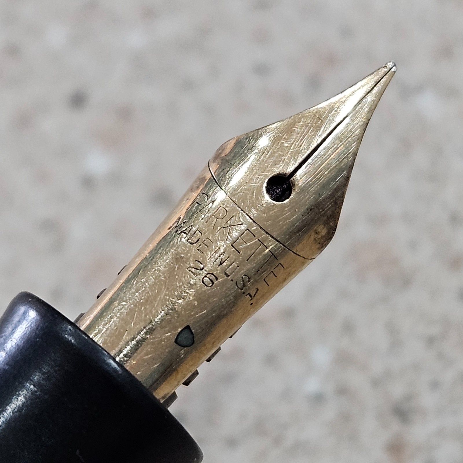 Vintage Parker Parkette Lever Fill Green Pearl & Black Ends 4-3/4″ Fountain Pen