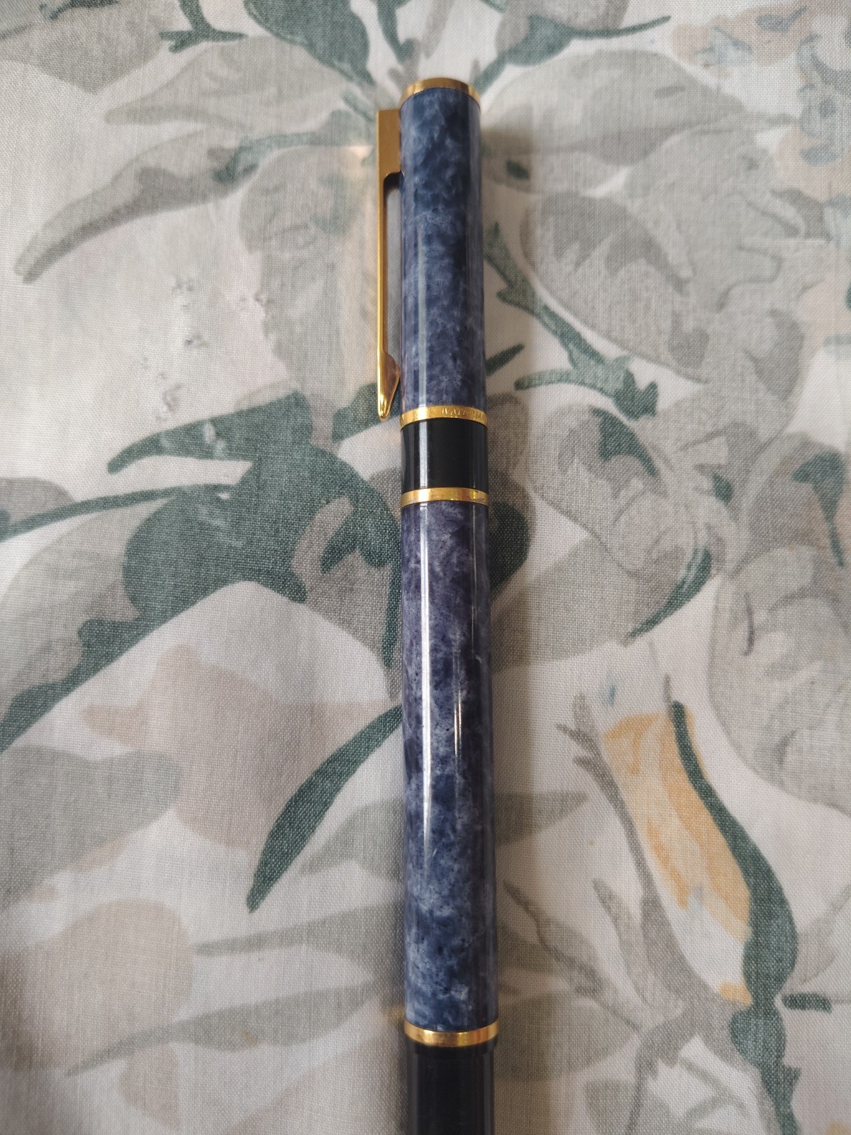 Waterman Laureate Glossy Marble Blue Metal Fountain Pen Gold Plated Medium Nib