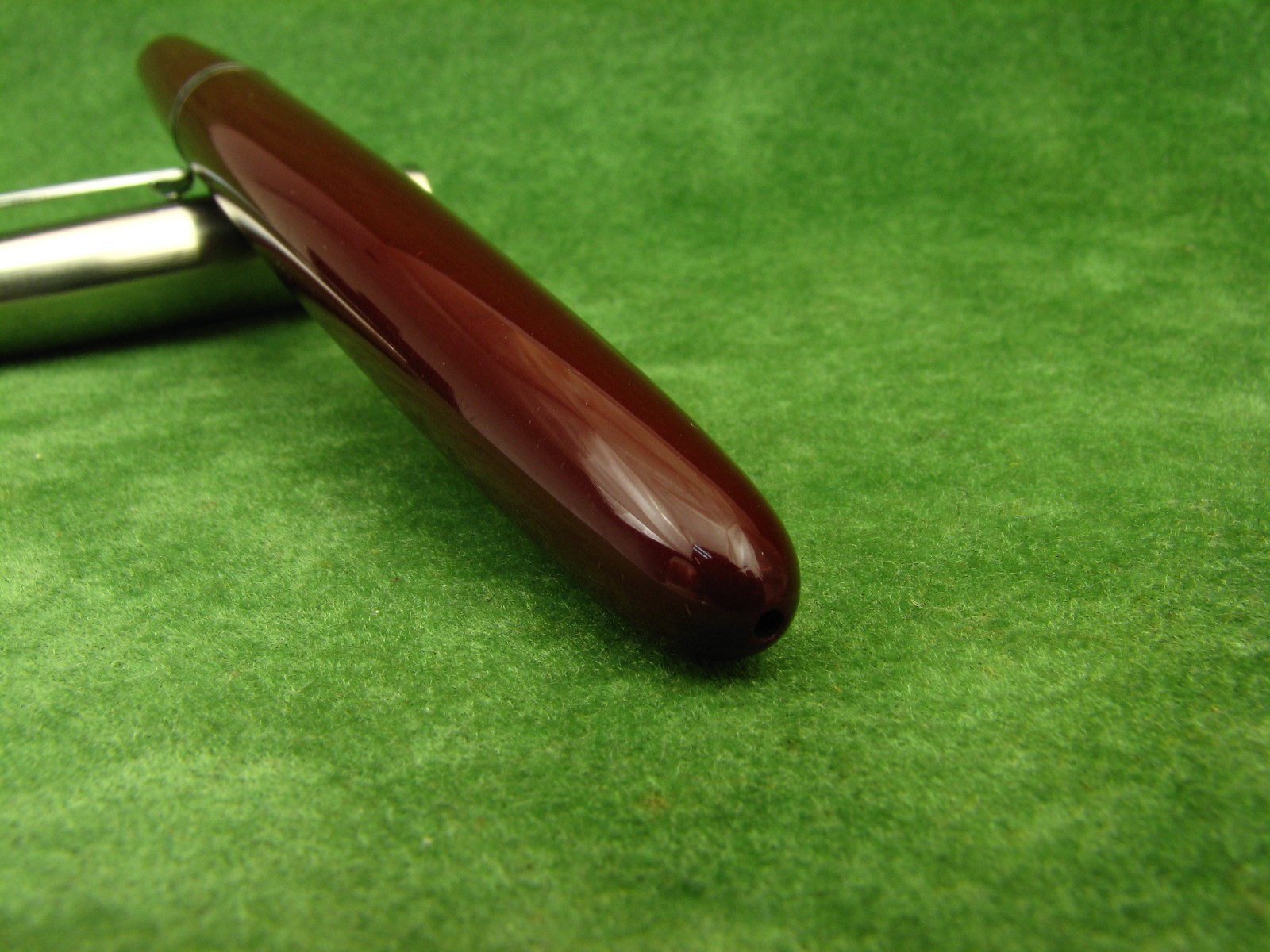 Vintage Hero 571 Fountain Pen 12K Gold Nib China 60s