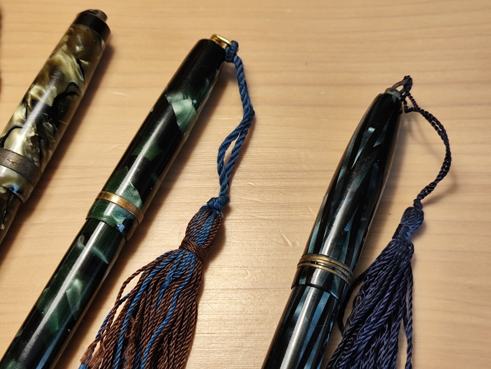 Beautiful French lady fountain pens. Art Deco / France 1930.