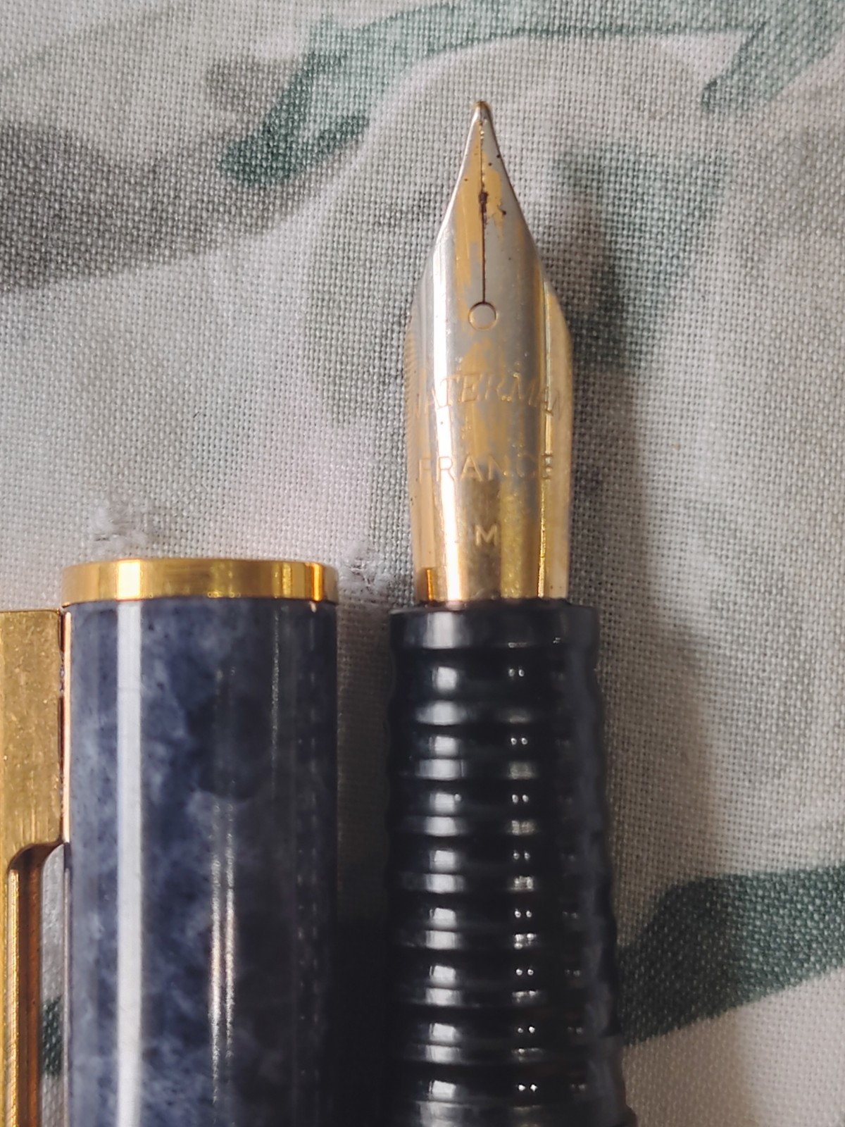 Waterman Laureate Glossy Marble Blue Metal Fountain Pen Gold Plated Medium Nib