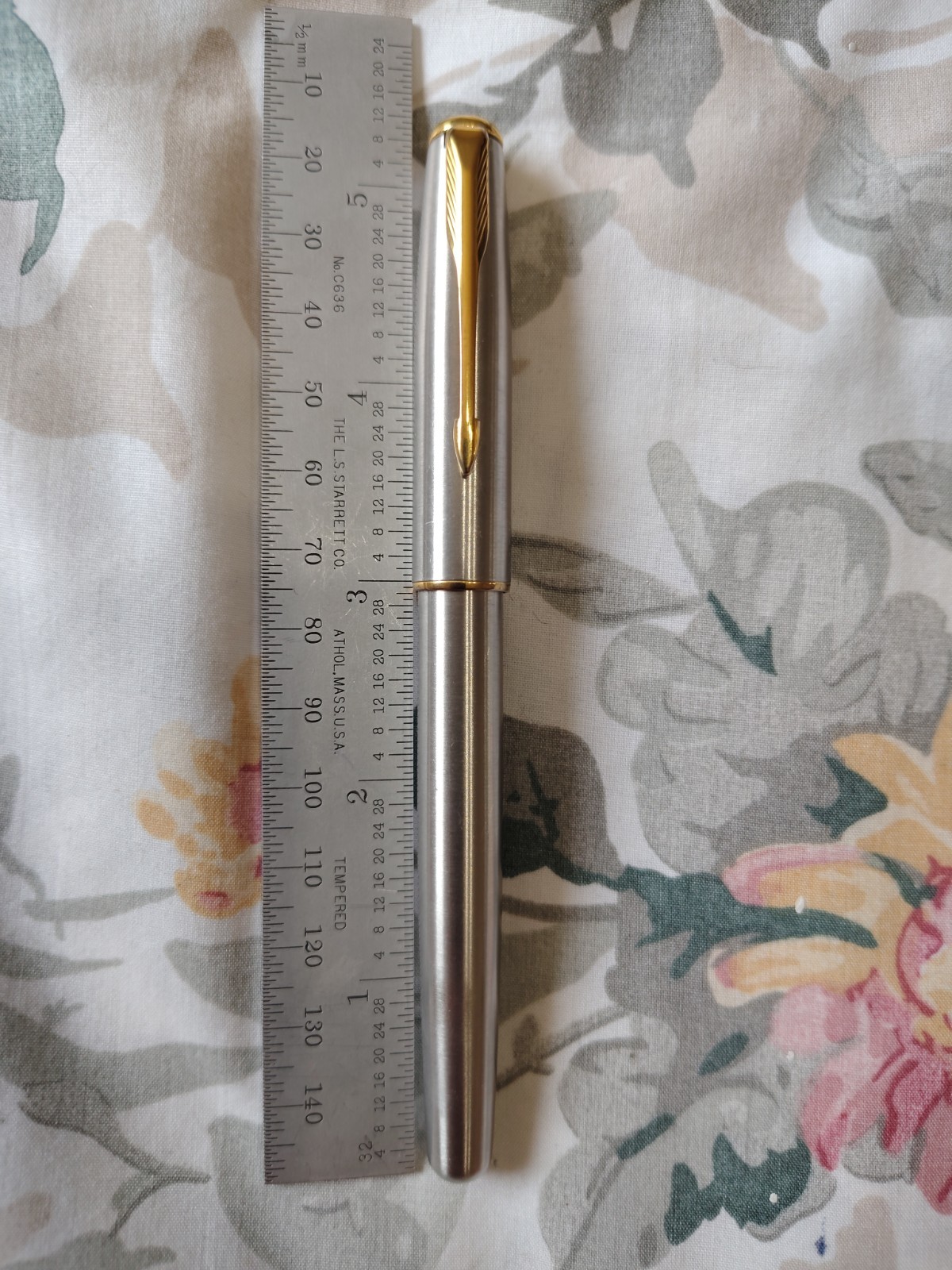 Parker Sonnet Stainless Steel Cap, Barrel With Medium Nib Fountain pen France