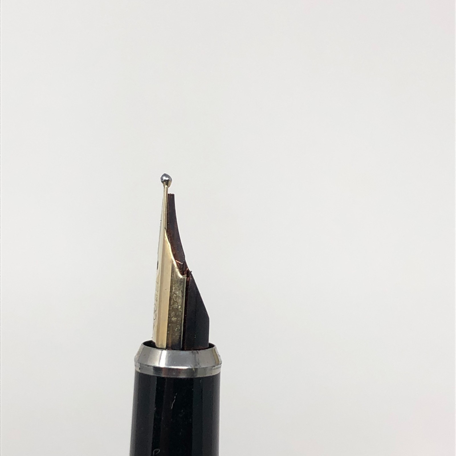 Vintage Cross Fountain Pen 1/20 10K Gold Filled w/ 14K 585 Gold Nib Box Etc EUC